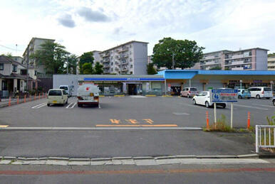 ローソン日高中鹿山店