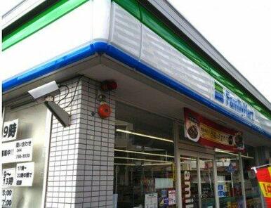 ファミリーマート 川崎高津千年店
