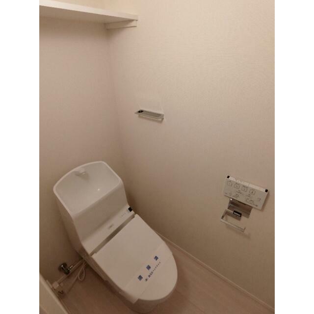 ※同じ間取りの別室の画像です