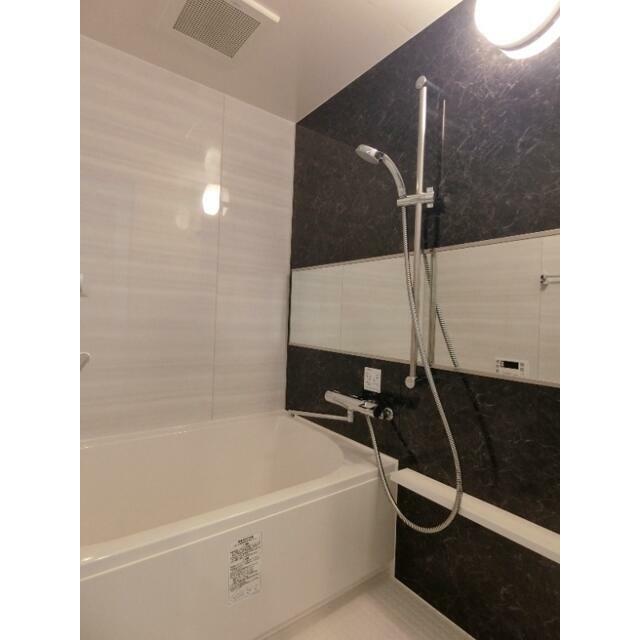 ※同じ間取りの別室の画像です