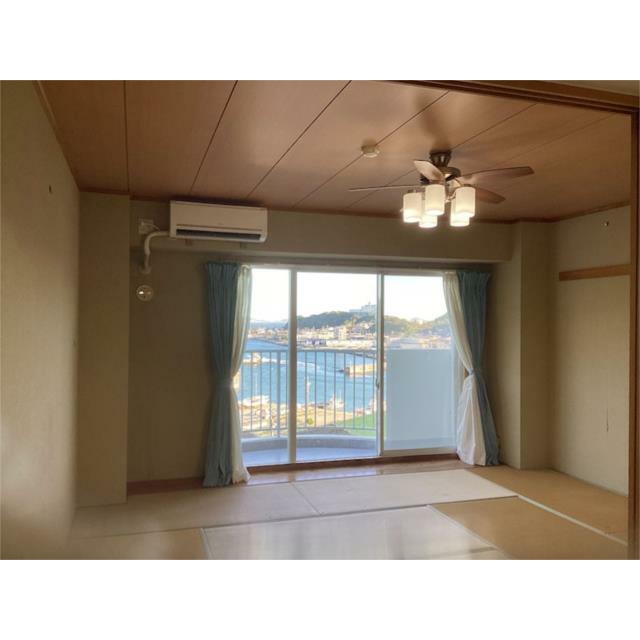 広々１０帖の和室でお寛ぎいただけます