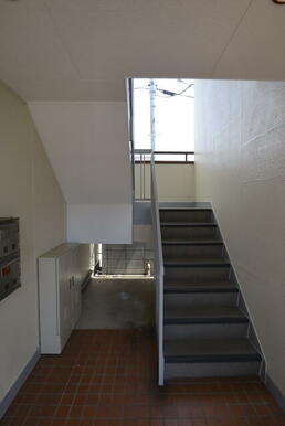 1階から2階への階段