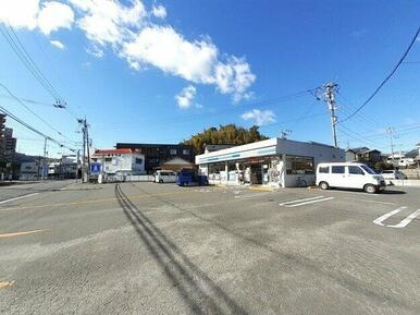 ローソン 高知高須本町店