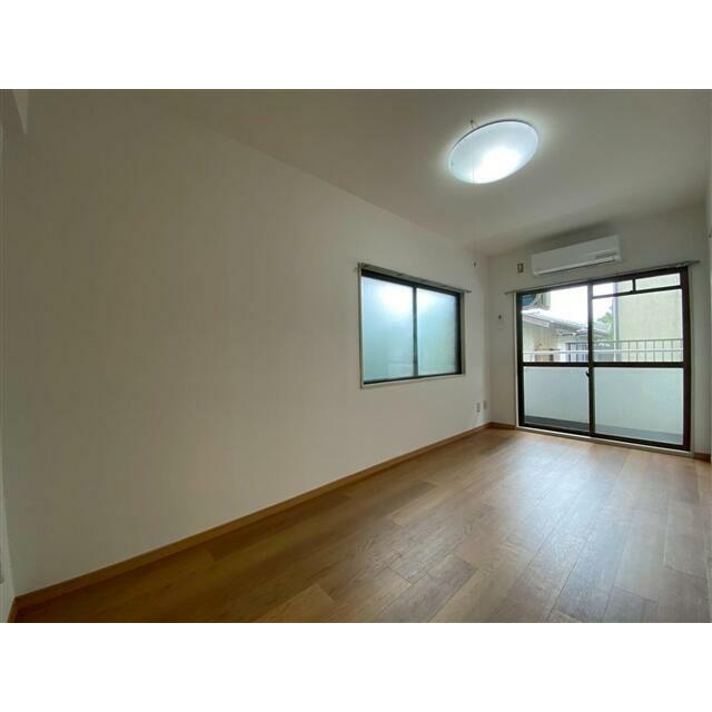 天井・壁クロス全張替！床もフロアタイル新設！