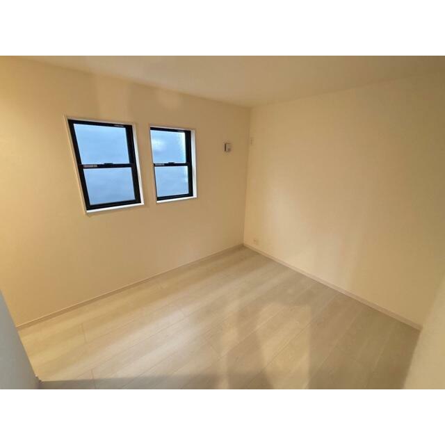 リビングと洋室の使い分けで生活にメリハリを（1号棟）