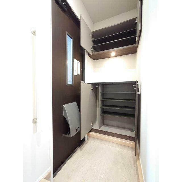 シューズボックス