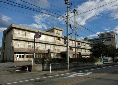 富山市立月岡小学校