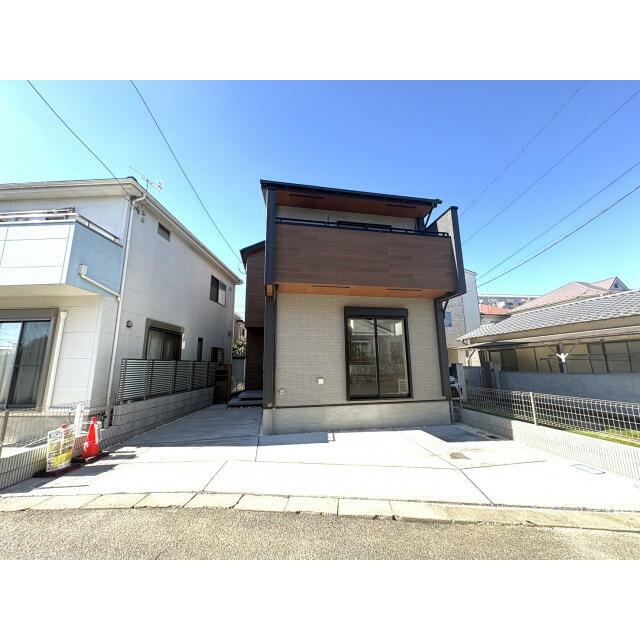 【外観写真】JR「久喜」駅徒歩15分。3路線利用可能で、通勤・通学はもちろん、休日のお出かけにも便利なロ