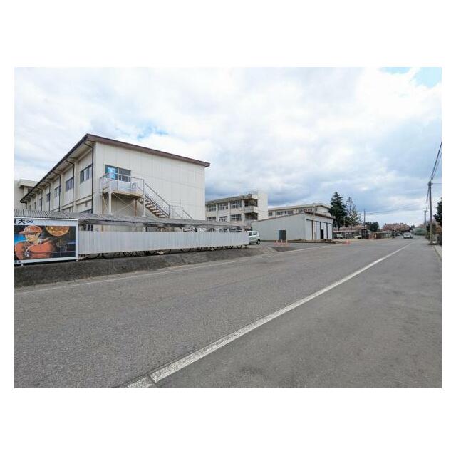 水沢南中学校　2070ｍ（徒歩26分）