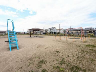 寺ノ西公園　20ｍ（徒歩1分）