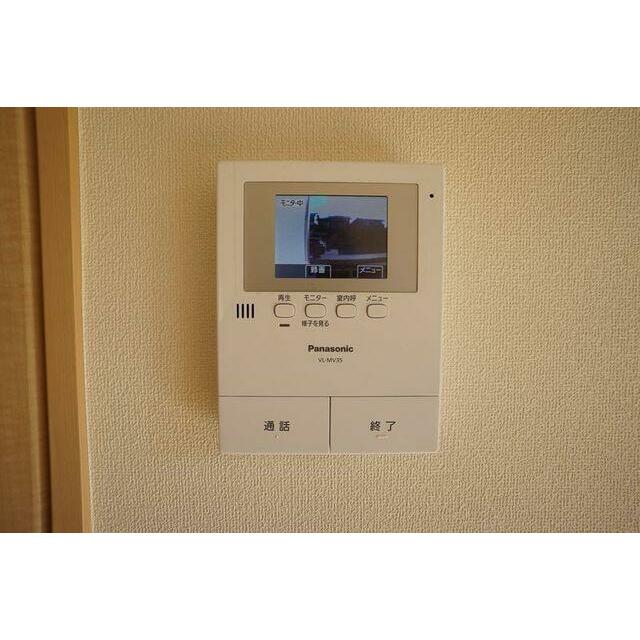 録画機能付きのカラーテレビドアホンです。
