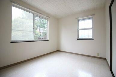 ２面採光の洋室（2階同タイプ）