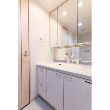 ※写真は同タイプ住戸です。