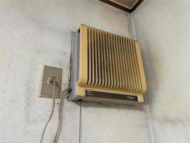 換気設備が備わっています。室内の空気の入れ替えに役立ちます。