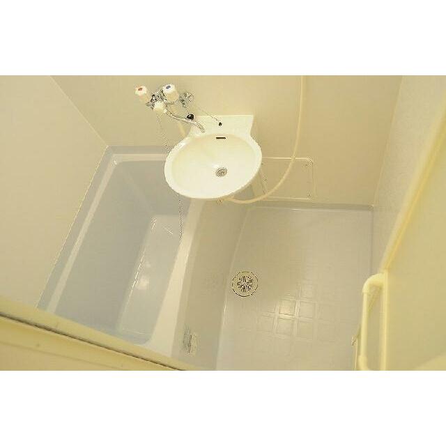 同タイプ部屋の写真となり設備等は現況と異なる場合があります。