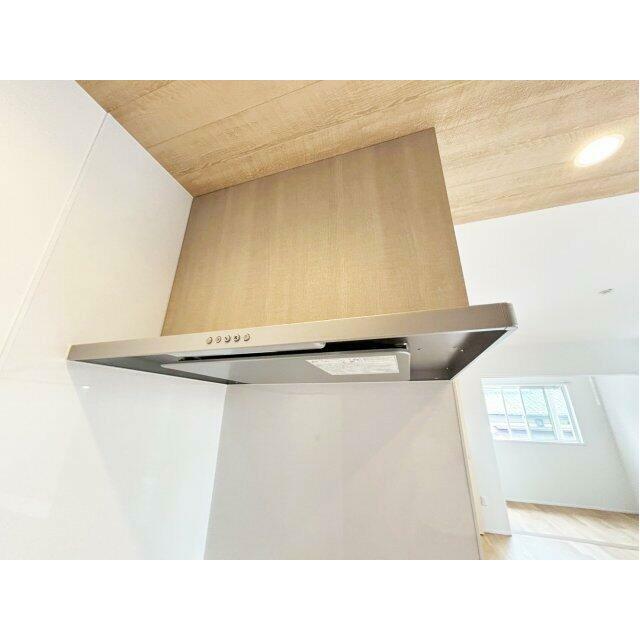 油汚れもしっかりガード、レンジフードです