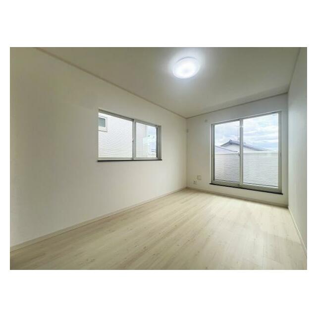 「南東側洋室約6.5畳」