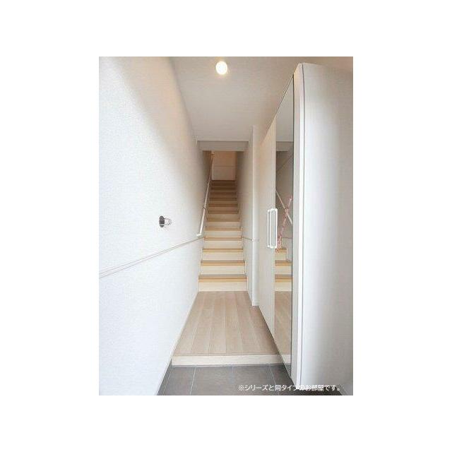 シンプルで使いやすい玄関です