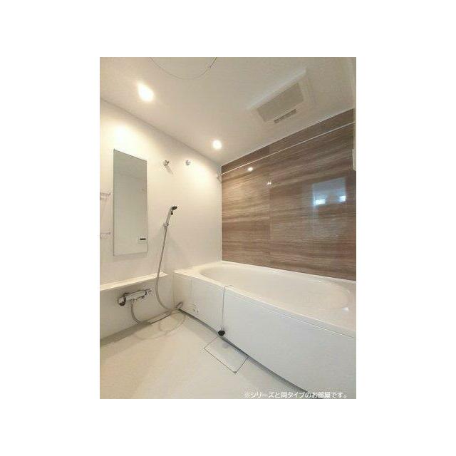 ゆったり過ごせるお風呂です