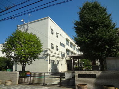 横浜市立戸塚小学校