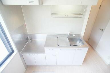 料理好きにはうれしい！２口ガスコンロ設置可能システムキッチン☆