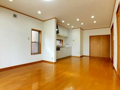 「LDK」日当たり良好です。