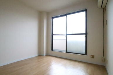 明るいお部屋です♪