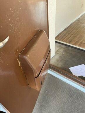 収納もある玄関です