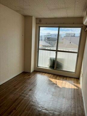 ゆったり過ごせるリビングです