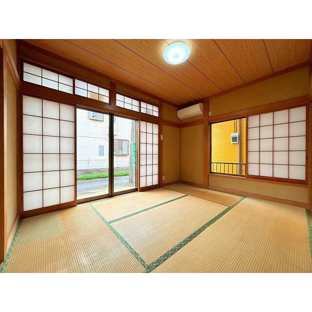 「１階和室」２面採光で日当たり良好です