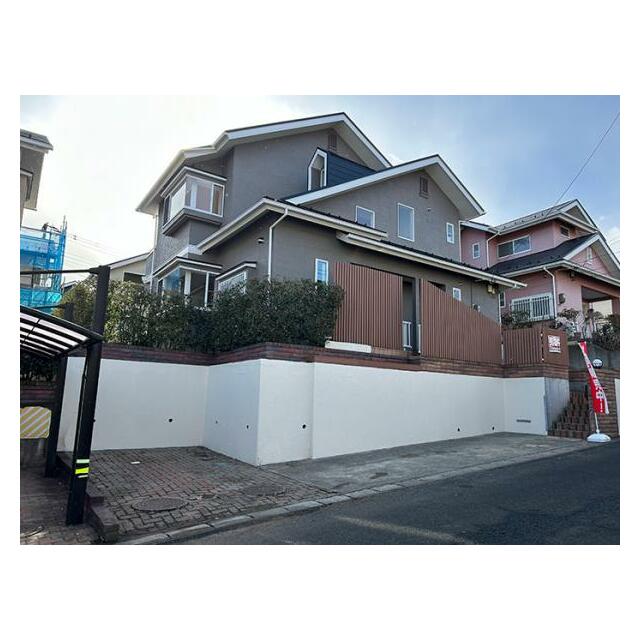 外壁を塗装しました