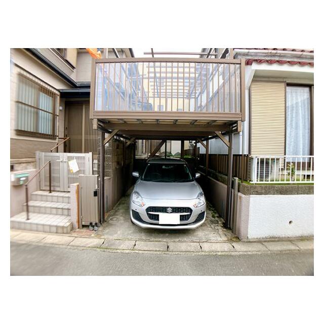 コンパクトカー駐車時