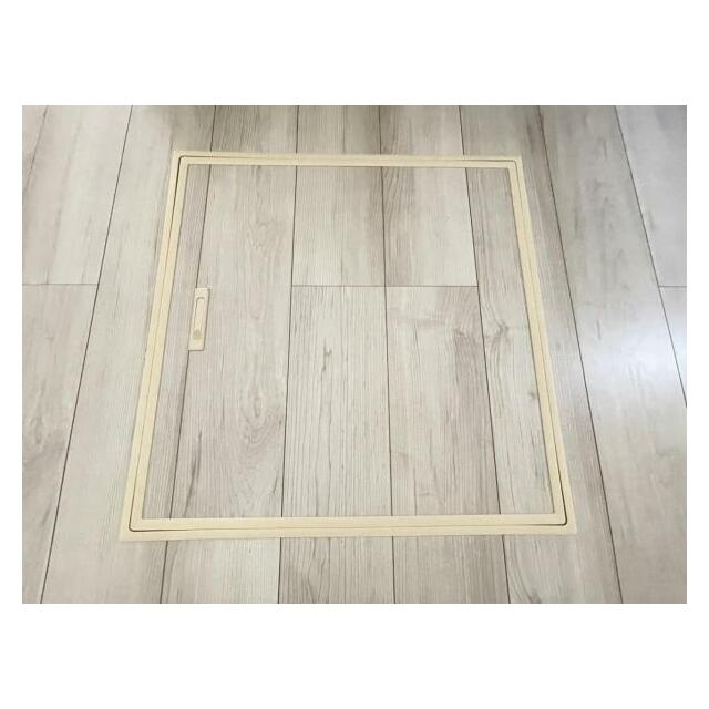 お漬物を漬けたり鍋などの季節物もしまっておける便利な床下収納！