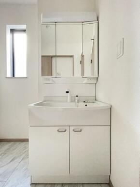 水が流れやすく汚れがたまりにくい設計でお手入れもらくらくです！