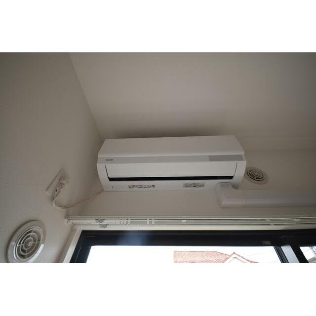 エアコン1基設備。新品です。