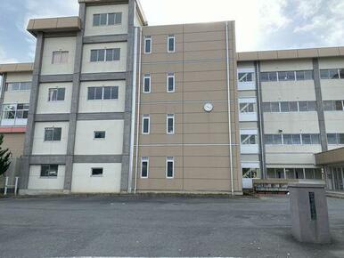 安中市立第二中学校まで４５０ｍ（徒歩６分）。