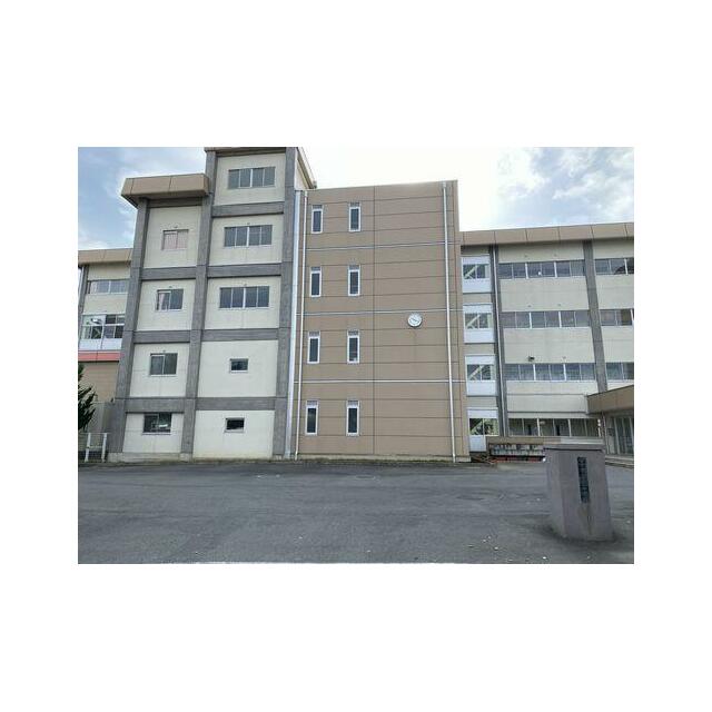 安中市立第二中学校まで４５０ｍ（徒歩６分）。