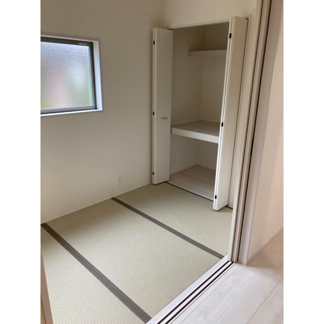 温かみを感じる畳の空間、インテリアに＋αのテイストを加えてアイデア無限大（1号棟）