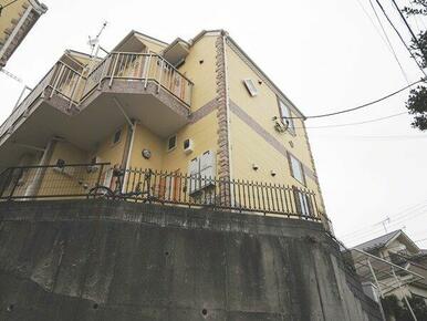 木造２階建てのアパート