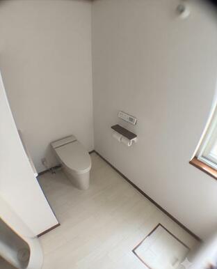 1階トイレ 2020年にトイレ交換 ＡＩにより残置物を消しております