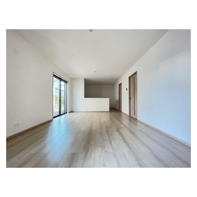 ゆとりある広さと明るさでホッとくつろげるスペースになっています！