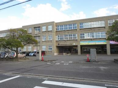酒田第三中学校まで徒歩約２３分（約１８４０ｍ）