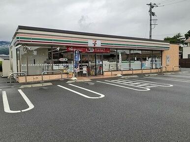 セブンイレブン南アルプス白根店