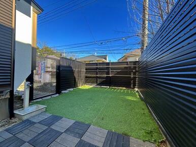 様々な用途で使用可能な庭スペース