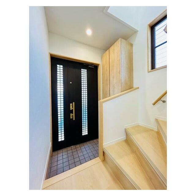 「玄関」大容量のシューズボックスがありすっきりした空間でお出迎えできます