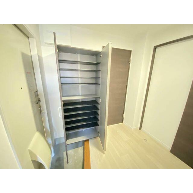 シューズボックス