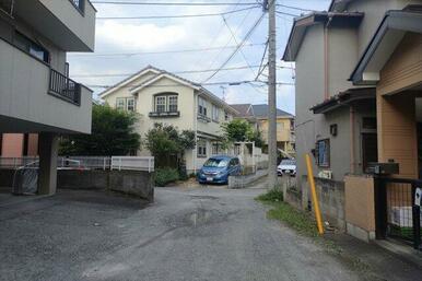 北側道路　現地（2024年７月）撮影