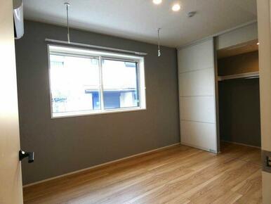 北洋室には室内干し用ホスクリーン付きです！