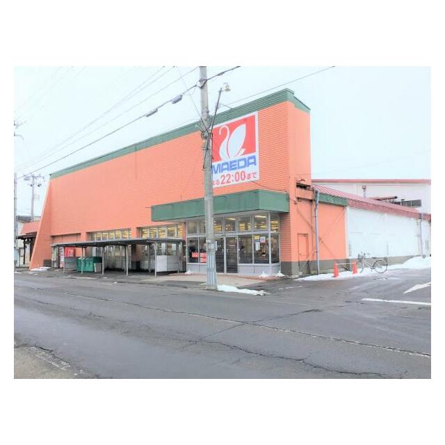 maeマエダストア旭町店まで徒歩7分（約530ｍ～550ｍ）