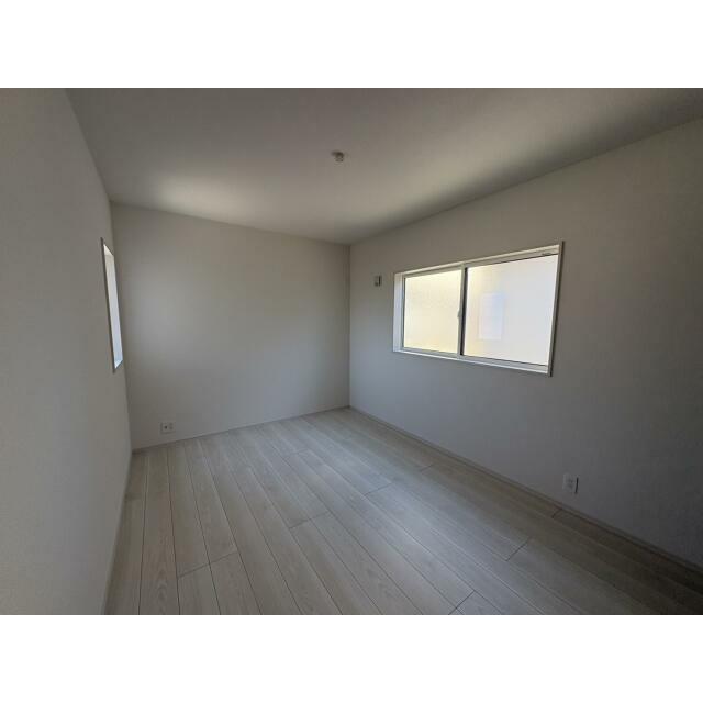 洋室（6.0帖）